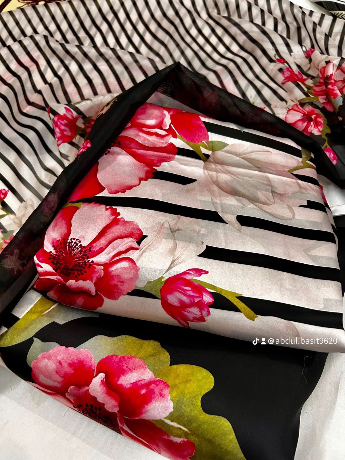 SHAMOZE SILK